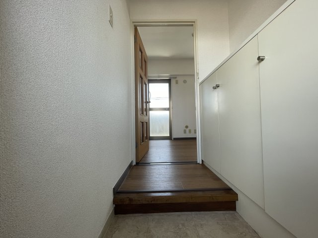 【玄関】
