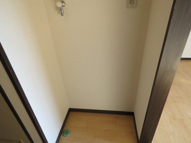 かすみハイツのその他|洗濯機置場