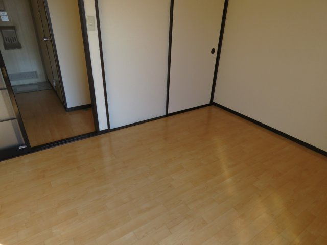 かすみハイツの洋室