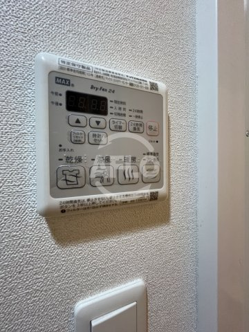 プレサンス新大阪ストリームの洗面所|プレサンス新大阪ストリーム　浴室乾燥機