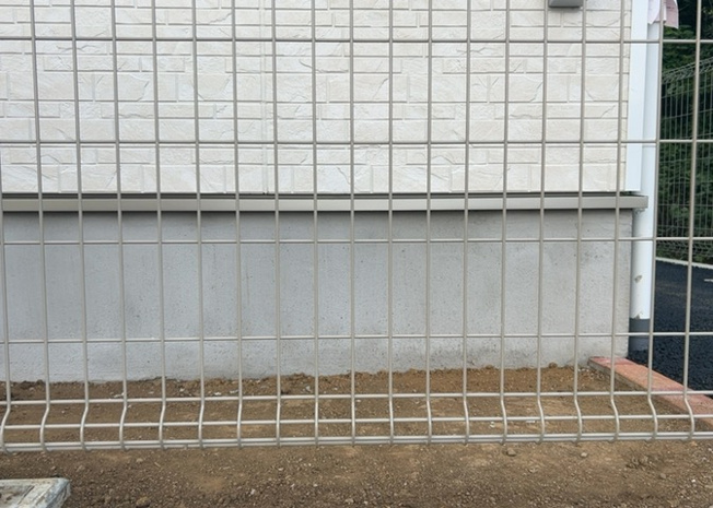 【構造・工法・仕様】 | 薬師台新築戸建 | 木造住宅とは土台、壁、柱など建築物の強度を支える構造体の材に木が使用されている構造を指します。構造体は建物の自重を支えるだけではなく風圧や水圧、積裁荷重などあらゆる衝撃に耐えるための基礎です。