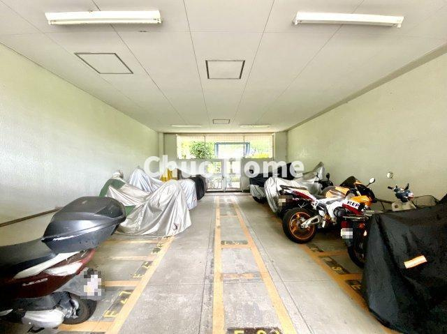 越中島3丁目ハイツ1号棟の駐車場|【バイク置場】最新の空き状況や費用などの詳細は担当スタッフまでお問い合わせください。
