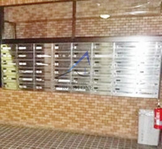 ライオンズマンション哲学堂のその他共用部分|集合ポストです。