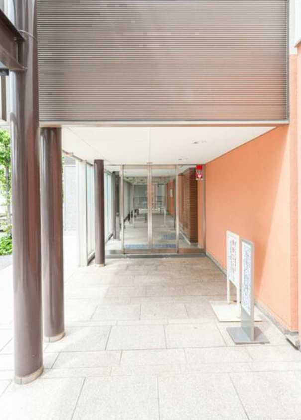 用賀レジデンス　分譲賃貸　眺望良好　ピアノ相談のエントランス