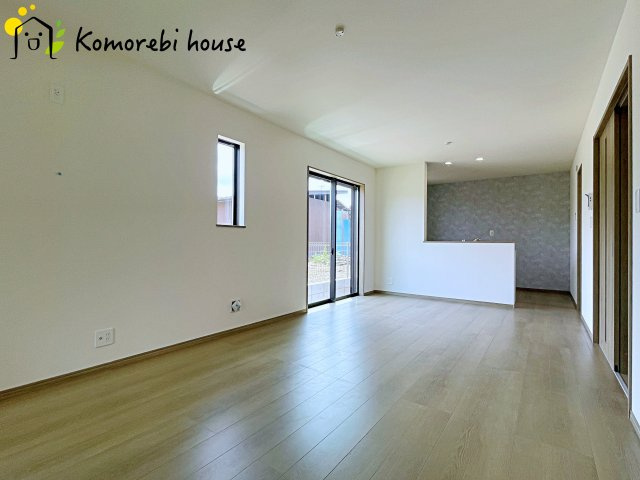 さいたま市北区奈良町42番　新築一戸建て　ハートフルタウン　Kの居間・リビング|26.7.27撮影済み