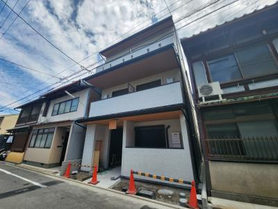 アドバンスコート四条堀川Ⅱの外観