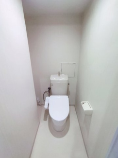 【トイレ】 | アピタシオン熊野 | 清潔感のあるトイレです