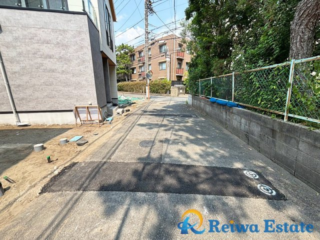 新築戸建　茅ヶ崎市東海岸北5丁目の前面道路含む現地写真