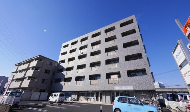 三郷市中央１丁目の賃貸マンションの外観