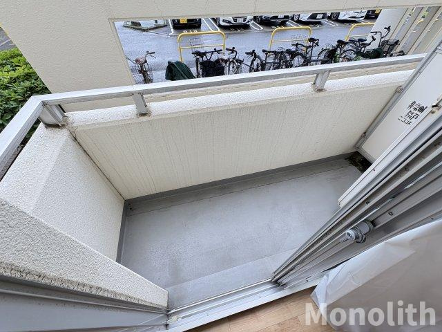 フレール助松101号棟のバルコニー