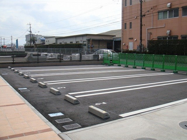 クレール　ソフィア　ＹＳの駐車場