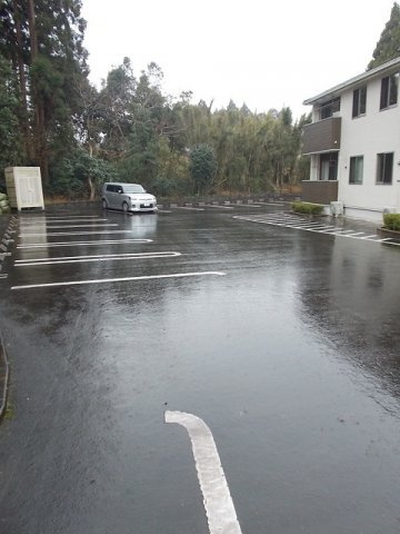 ヒルレジェンドの駐車場