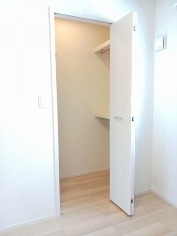トランブルー立野　Ａの収納