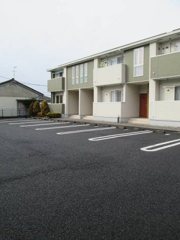 Ｆｌａｍｅ　Ｇａｒｄｅｎ　Ｂの駐車場