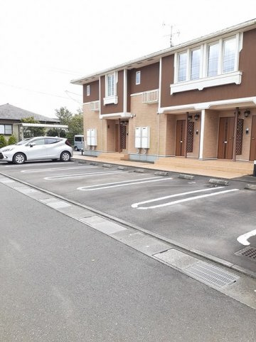 ノースパークＡの駐車場