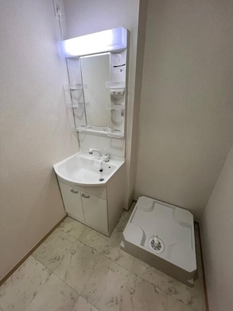 エクスモーション西日暮里の洗面所