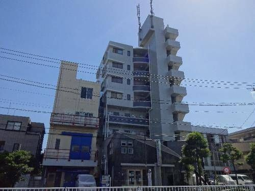 ロイヤルクレセントの外観