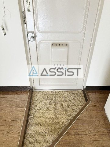 小山グリーンハイツの玄関