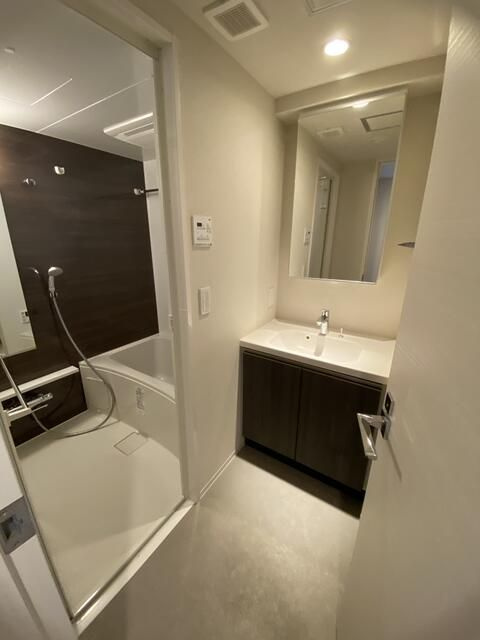 クレストコート木場の洗面所