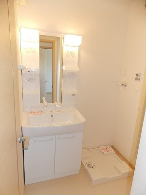レバンテＢの洗面所