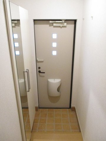 セレーナ潤　Ⅱの玄関