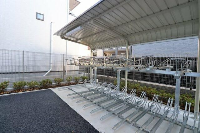 ＧＥＮＯＶＩＡ堀切菖蒲園の駐車場