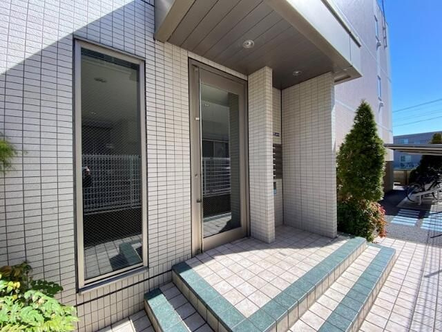 ＷＩＮＧのエントランス