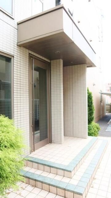 ＷＩＮＧのエントランス