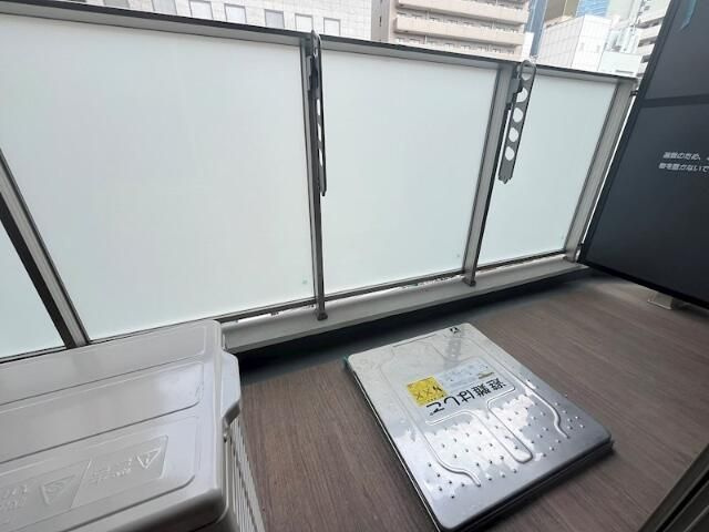 ＹＤＳビルのバルコニー