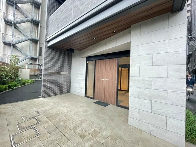 フレンシア四谷左門町のエントランス