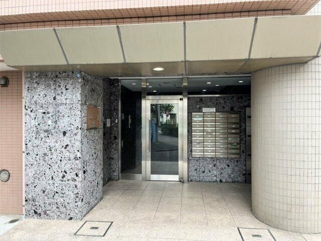 クレアシオン渋谷のエントランス
