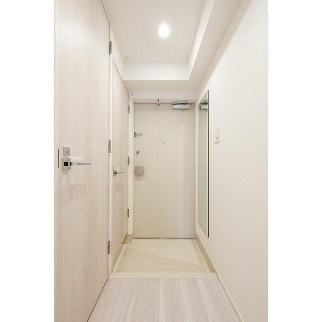 コンフォリア・リヴ永福町の玄関