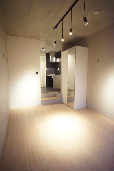 コスモリード東高円寺レジデンスの居間・リビング