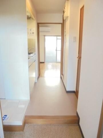 スカイコート早稲田第３の玄関