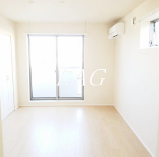 【居間・リビング】 | カームコートＳＡＩ | 洋室のお部屋です。