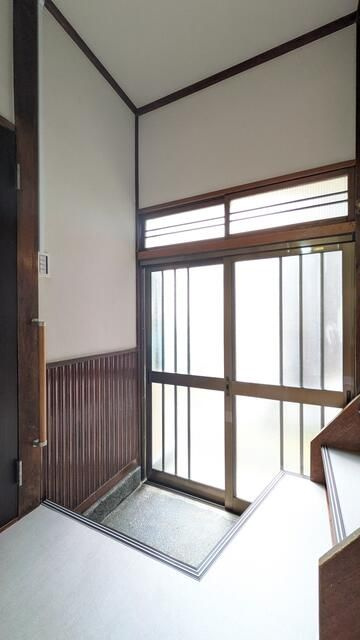 （Ｔ００５）東京都品川区西品川２丁目１７ー２１戸建の玄関
