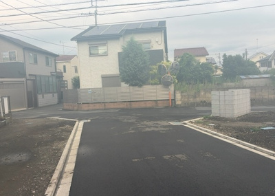 【展望】 | 若松新築戸建 | 桜や紅葉の名所に出かける人は多いと思いますが、家にいながら季節の移ろいを感じる生活を送りませんか？リビングや窓から見える景色が生活を彩るワンポイントに！現地から見える景色を堪能してみては如何でしょう。