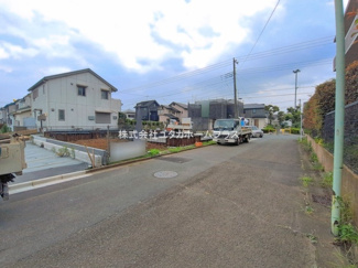 【前面道路含む現地写真】 | 東大和市仲原4丁目　新築戸建　【全1棟】