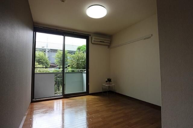 リリ参番館の寝室
