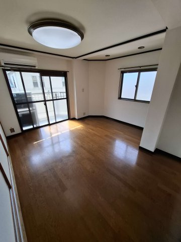 荒川区西日暮里１丁目の賃貸マンション