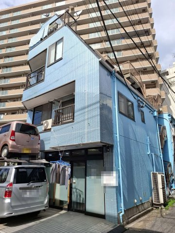 荒川区西日暮里１丁目の賃貸マンションの外観