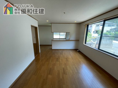 【居間・リビング】 | 中古戸建　神戸市西区北山台２丁目