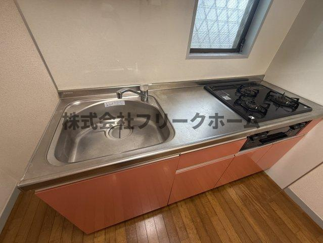 三鷹市上連雀１丁目のアパートのキッチン
