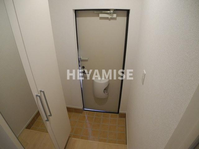 アンアザレアⅡの玄関|※同物件反転タイプの写真でございます※現況を優先します※
