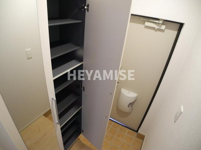 アンアザレアⅡの玄関|※同物件反転タイプの写真でございます※現況を優先します※
