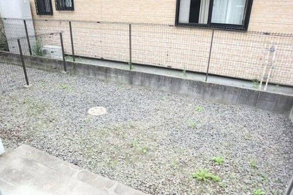 ルミエールDの庭