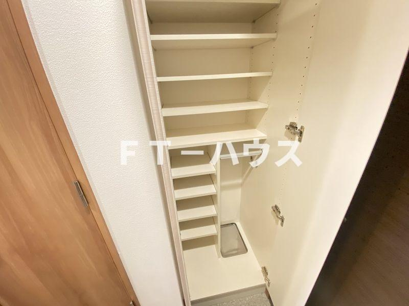 グランカーサ行徳の収納