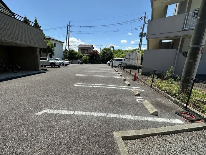 グラン　ソフィアの駐車場