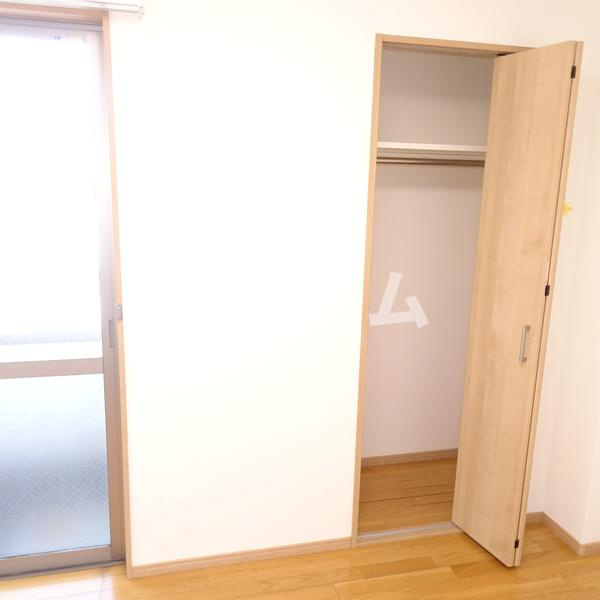 荒川区西日暮里６丁目の賃貸マンションの収納