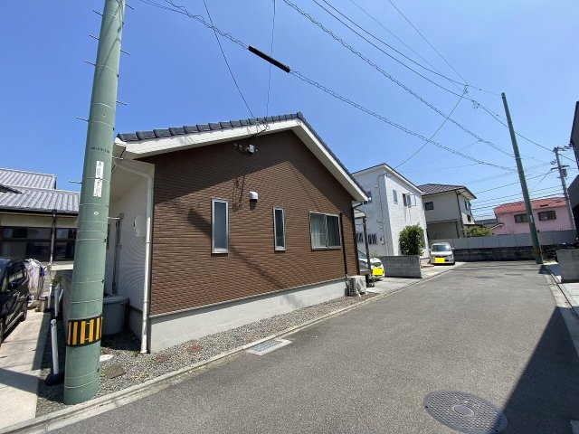 【前面道路含む現地写真】の画像